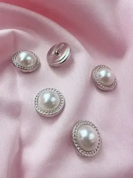 Пуговицы металлические Chanel цв.серебро
